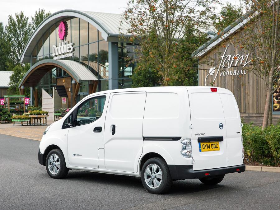  Nissan e-NV200 Van 2014 года  (UK) (фото 15 из 30)